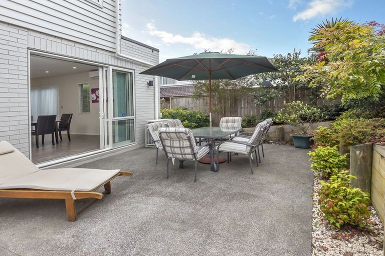 Photo of property in 12 Askerne Drive, Flat Bush, Auckland, 2016