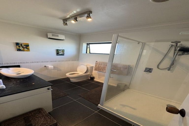 Photo of property in 11 Legorne Lane, Havelock North, 4130