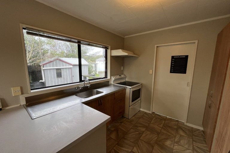 Photo of property in 2 Rata Street, Tokomaru, Palmerston North, 4474