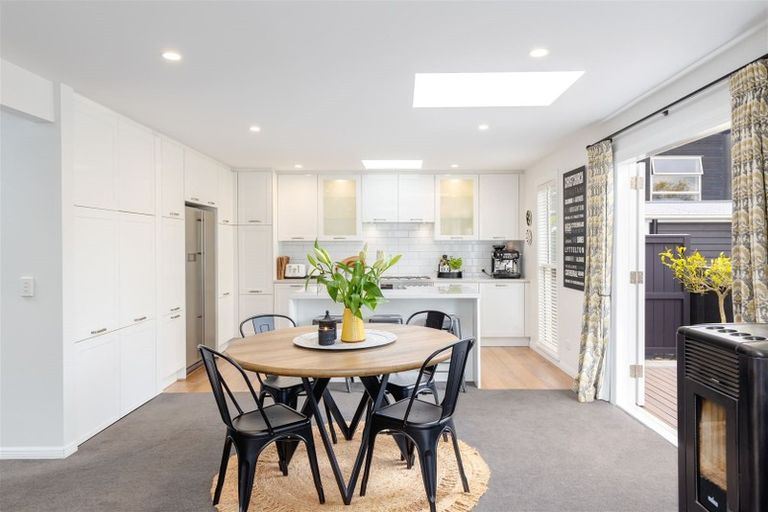 Photo of property in 77 Rutland Street, St Albans, Christchurch, 8014