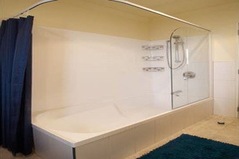 Photo of property in 96 Elizabeth Street, Riccarton, Christchurch, 8041