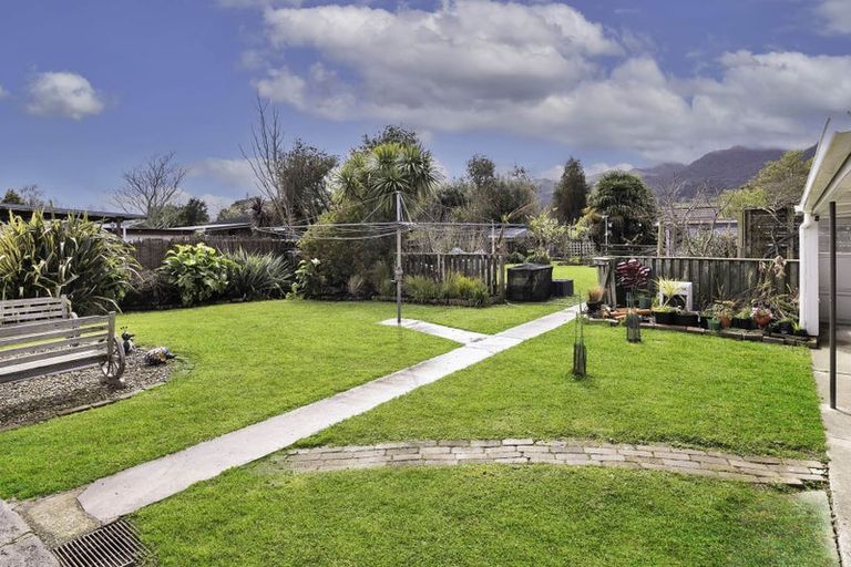 Photo of property in 44 Stirling Street, Te Aroha, 3320