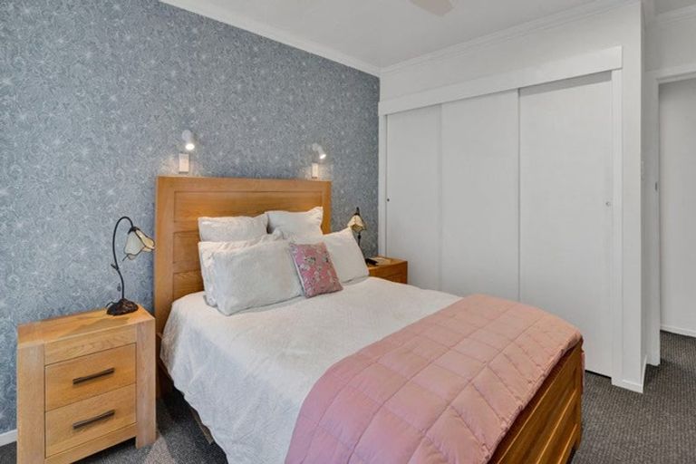 Photo of property in 11b Hine Street, New Plymouth, 4310