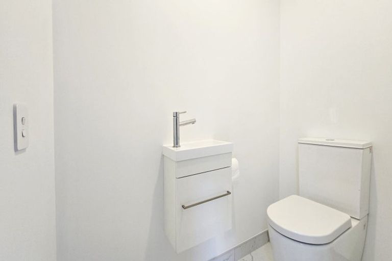 Photo of property in 7 George Yee Place, Taradale, Napier, 4112