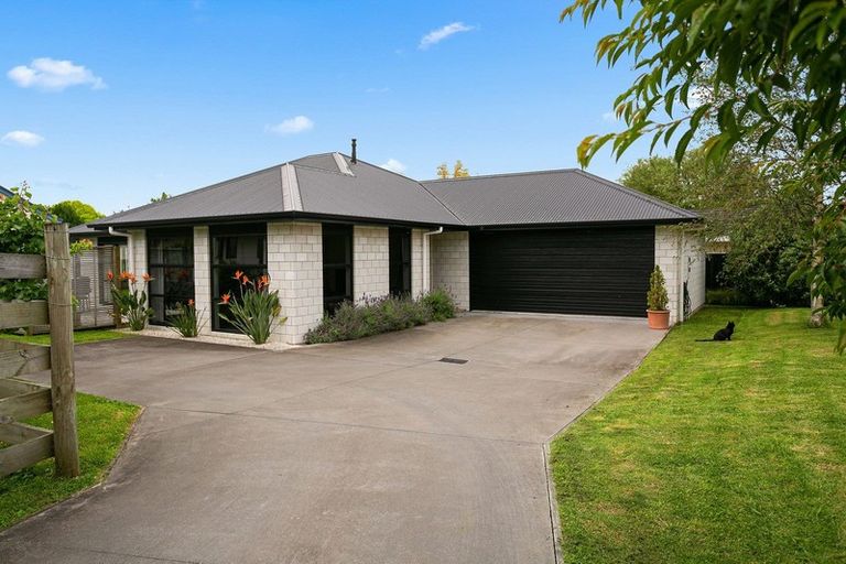 Photo of property in 48b Hamilton Road, Cambridge, 3434