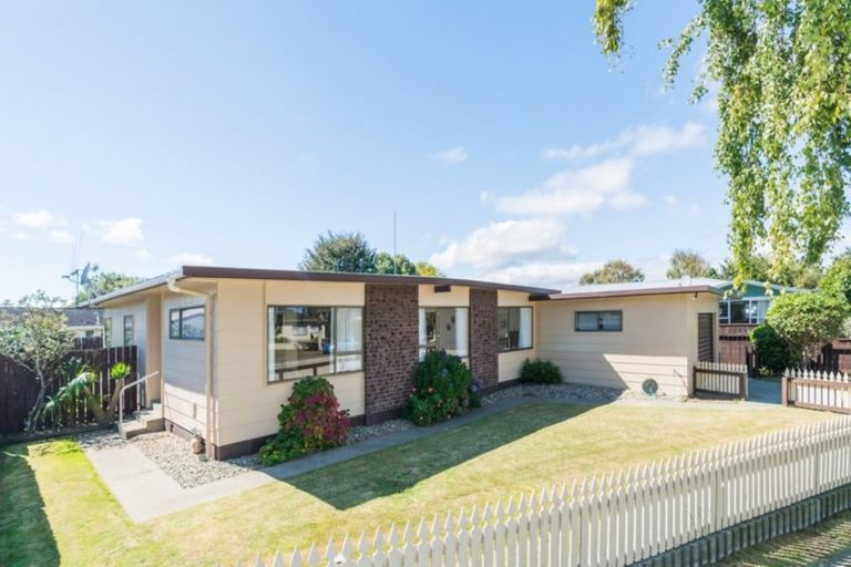Photo of property in 26 Humphries Place, Awapuni, Palmerston North, 4412
