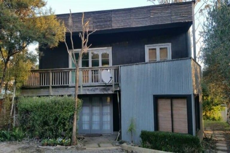 Photo of property in 170 Howard Road, Orere Point, Papakura, 2585