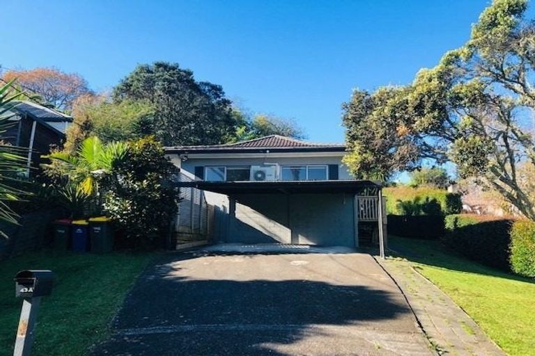 Photo of property in 1/43 Seaton Road, Murrays Bay, Auckland, 0630