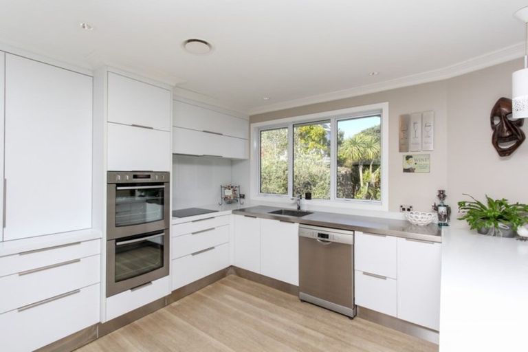 Photo of property in 423 Devon Street East, Strandon, New Plymouth, 4312