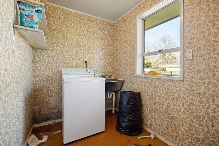 Photo of property in 53 Oakfield Crescent, Pukete, Hamilton, 3200