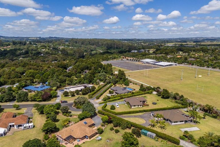 Photo of property in 45 Edkins Road, Kerikeri, 0230