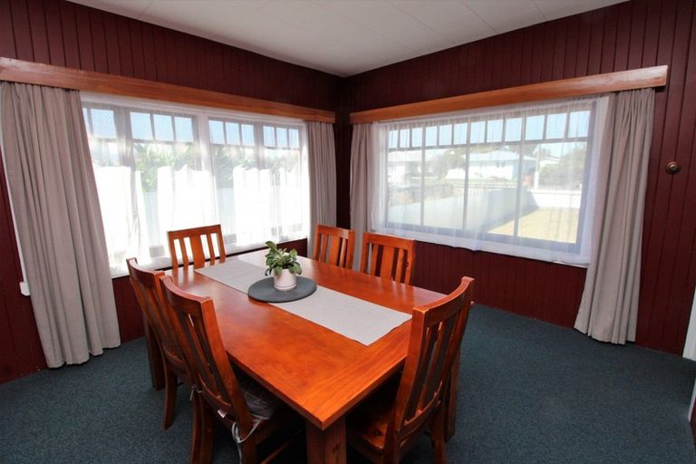 Photo of property in 46 Barraud Street, Dannevirke, 4930