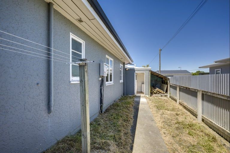 Photo of property in 2/1 Murphy Road, Taradale, Napier, 4112