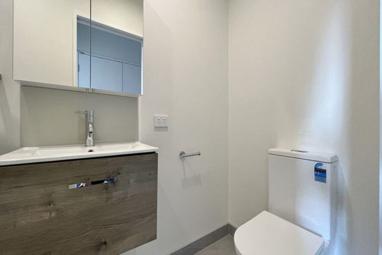 Photo of property in 3/60 Selo Street, Glen Eden, Auckland, 0602