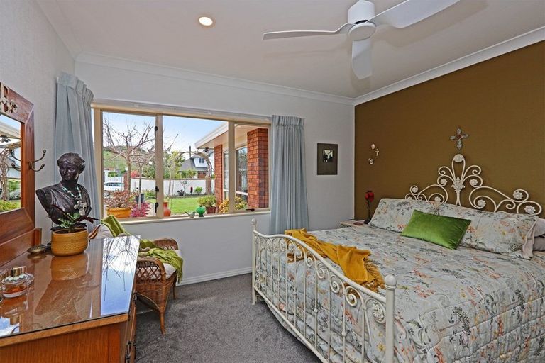 Photo of property in 59 Whiting Crescent, Greenmeadows, Napier, 4112