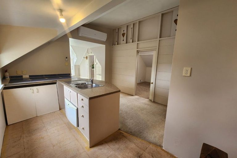 Photo of property in 53 Anzac Parade, Durie Hill, Whanganui, 4500