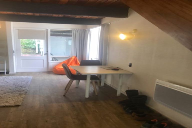 Photo of property in 28b Ranelagh Street, Karori, Wellington, 6012