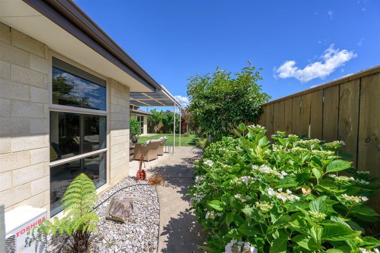 Photo of property in 12 Kitakita Grove, Motueka, 7120