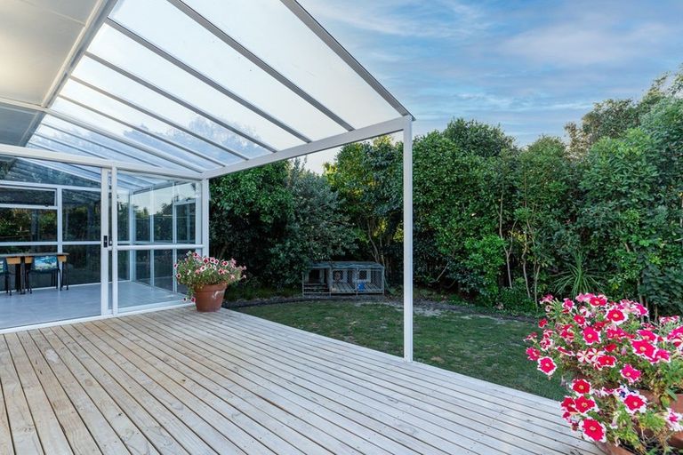 Photo of property in 15 Swansea Street, Hokowhitu, Palmerston North, 4410