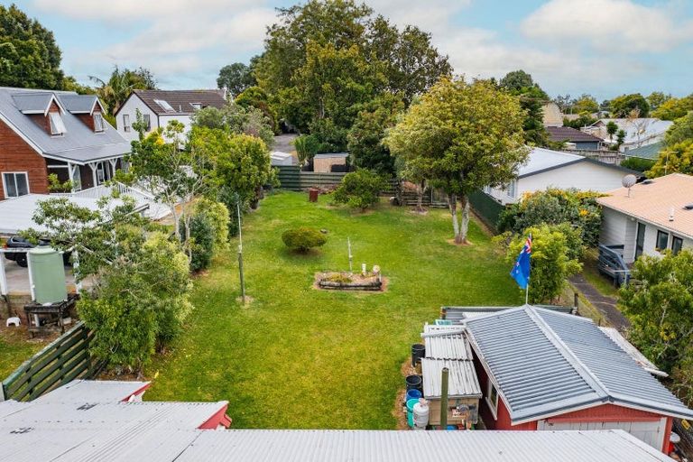 Photo of property in 41 Hutchinson Avenue, New Lynn, Auckland, 0600