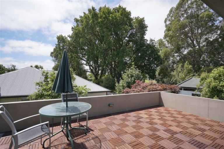 Photo of property in 63a Sandwich Road, Beckenham, Christchurch, 8023