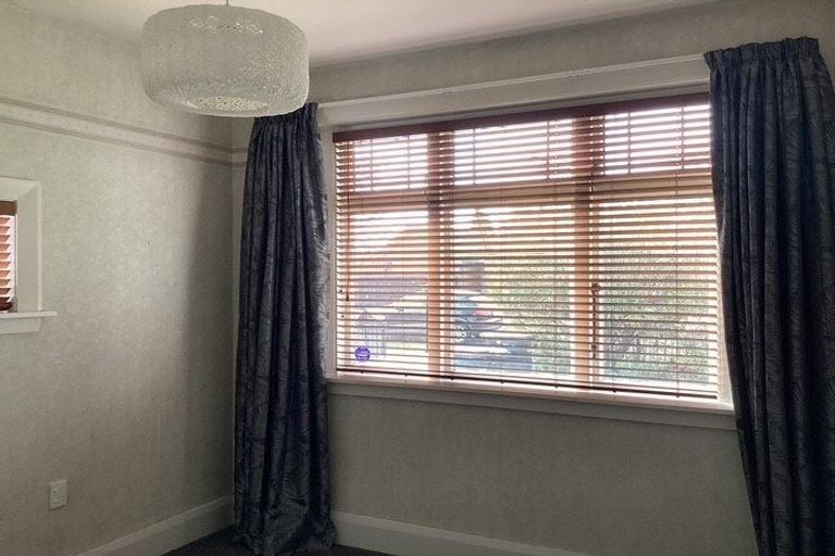 Photo of property in 11 Alpha Avenue, Strowan, Christchurch, 8052