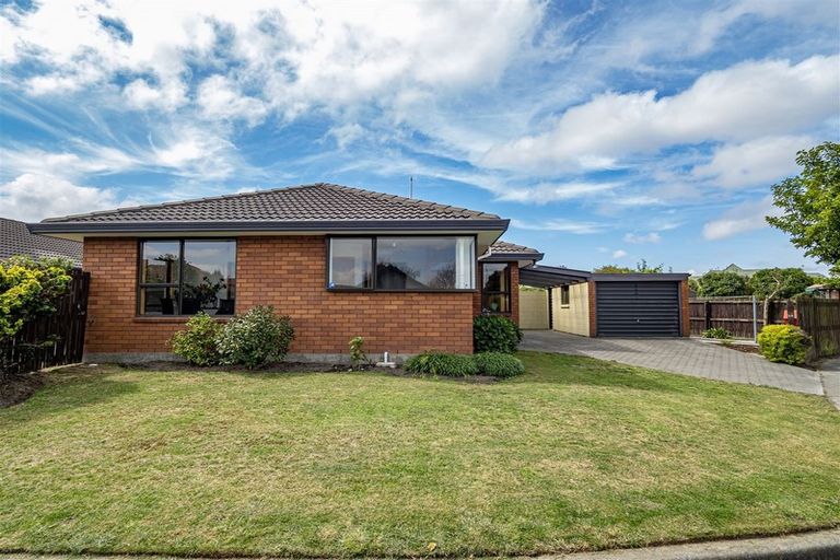 Photo of property in 1/35 Ben Nevis Drive, Broomfield, Christchurch, 8042
