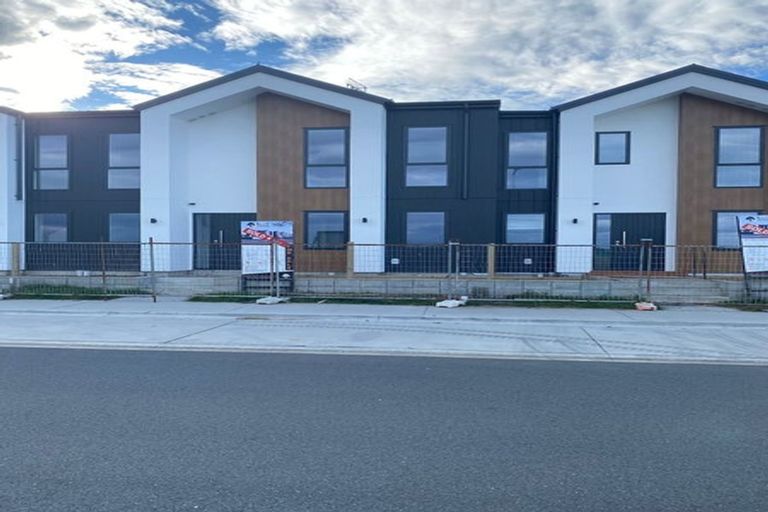 Photo of property in 6 Atutahi Lane, Papamoa Beach, Papamoa, 3118