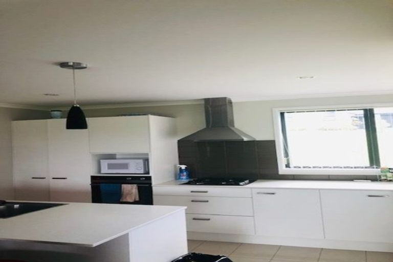 Photo of property in 11 Parkgrove Crescent, Pokeno, 2402