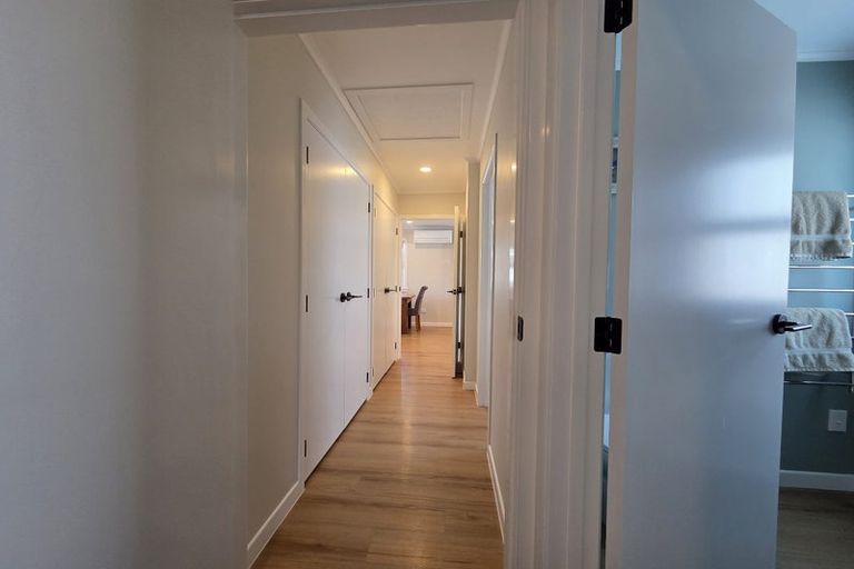 Photo of property in 11 Truby King Street, Merrilands, New Plymouth, 4312