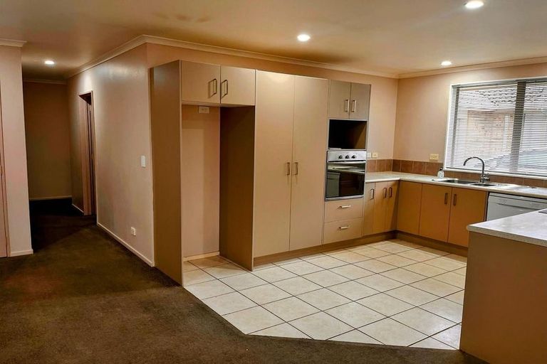 Photo of property in 23 Raphoe Road, Flat Bush, Auckland, 2019