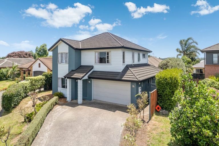 Photo of property in 52 Belfry Place, Wattle Downs, Auckland, 2103