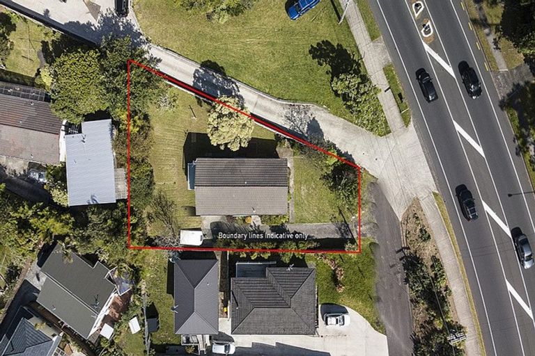 Photo of property in 382 East Coast Road, Sunnynook, Auckland, 0630