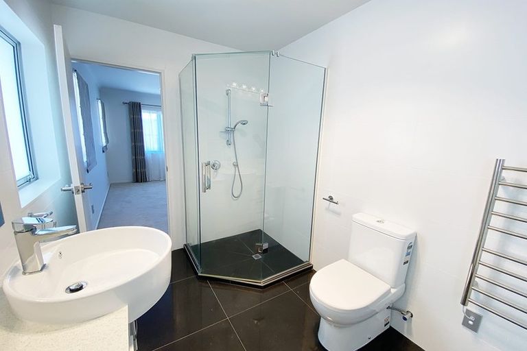 Photo of property in 68 Castlederg Drive, Flat Bush, Auckland, 2019