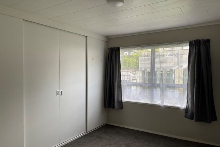 Photo of property in 1 Dunrobin Place, Avonhead, Christchurch, 8042