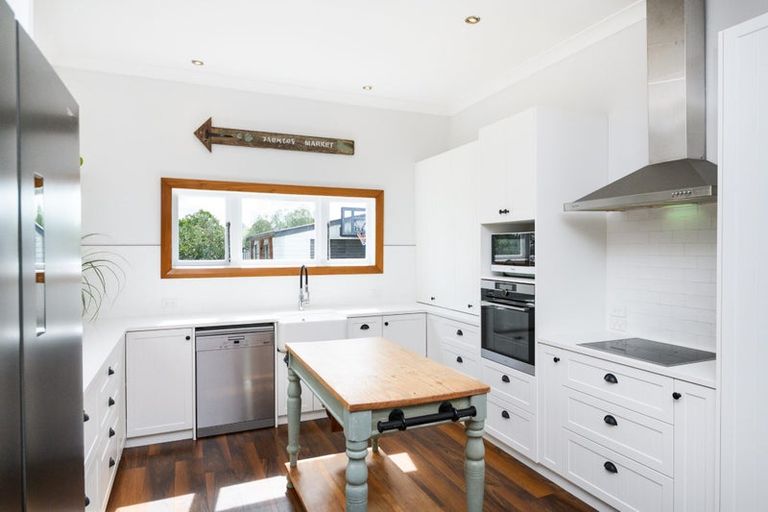 Photo of property in 23 Frederick Street, Terrace End, Palmerston North, 4410