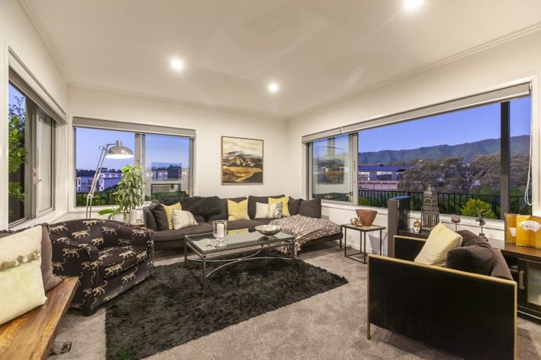 Photo of property in 3 Lamont Place, Waikanae, 5036