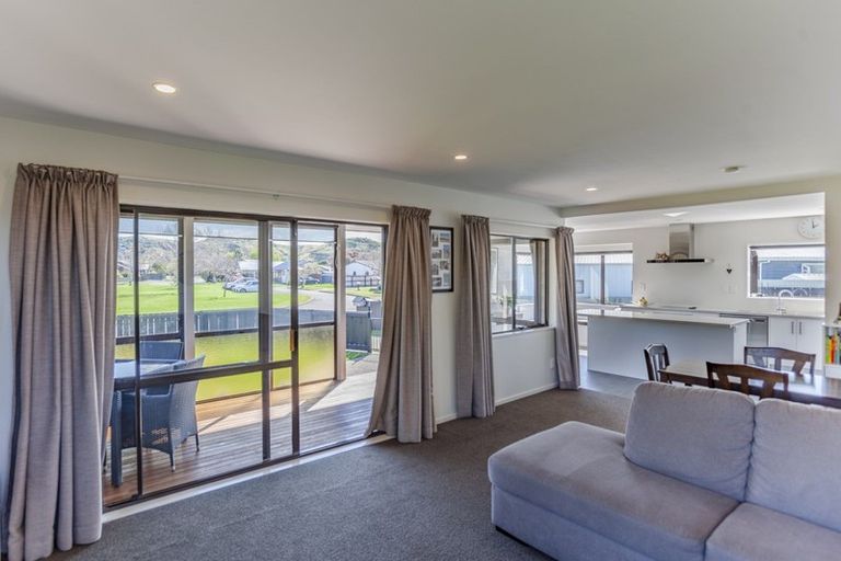 Photo of property in 30 Whiting Crescent, Greenmeadows, Napier, 4112