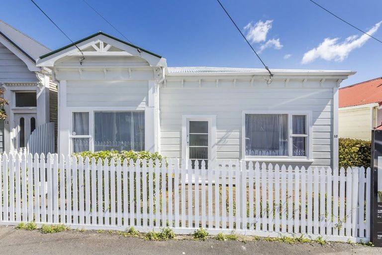 Photo of property in 10 Hiropi Street, Newtown, Wellington, 6021