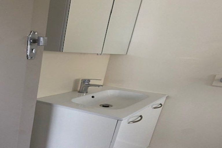 Photo of property in 253 Main South Road, Hornby, Christchurch, 8042