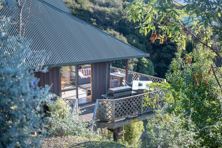Photo of property in 40 Onuku Road, Akaroa, 7520