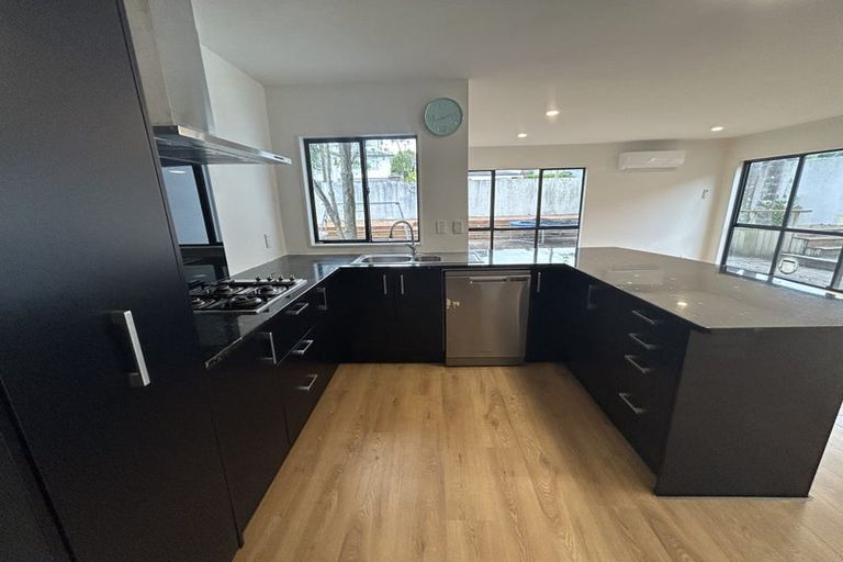 Photo of property in 1/22 Nile Road, Milford, Auckland, 0620