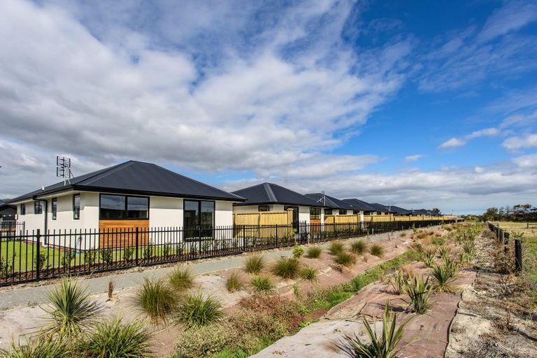 Photo of property in 2 Kekewai Place, Halswell, Christchurch, 8025