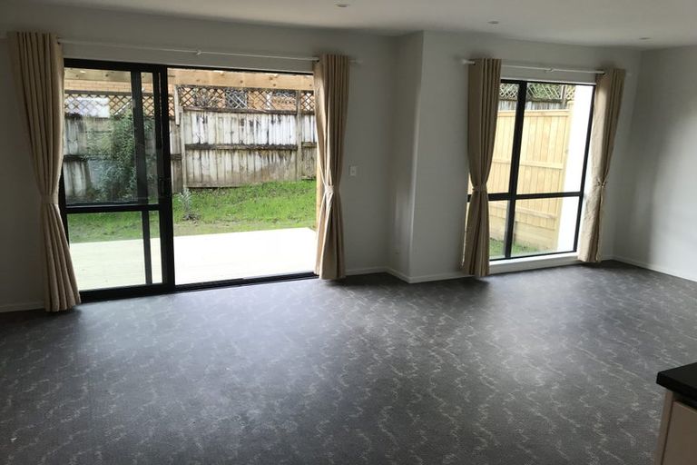 Photo of property in 9 Sophie Lane, Henderson, Auckland, 0612