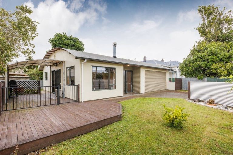 Photo of property in 2a Wellington Street, Feilding, 4702
