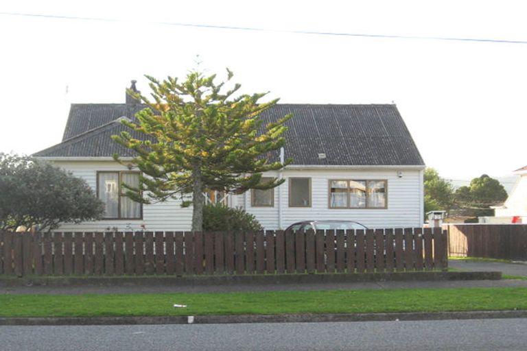 Photo of property in 123 Waddington Drive, Naenae, Lower Hutt, 5011