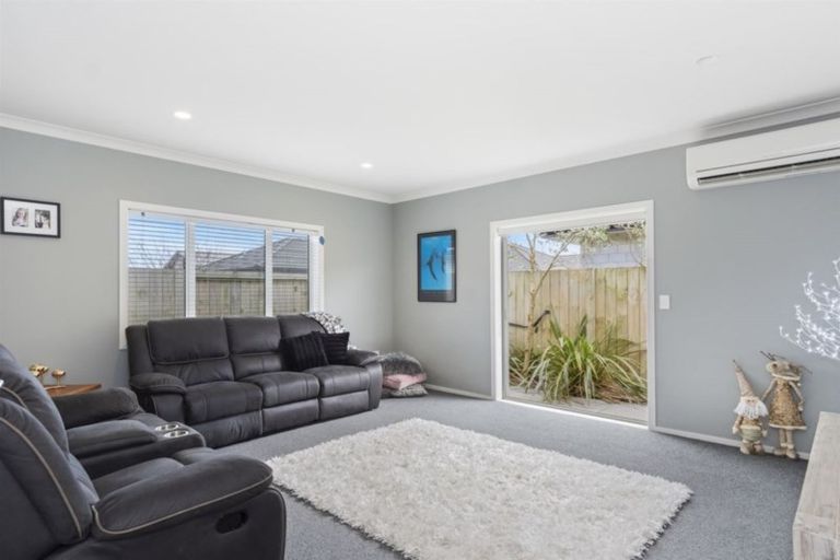 Photo of property in 68 Golden Sands Drive, Papamoa Beach, Papamoa, 3118