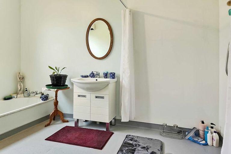 Photo of property in 395 Falls Creek Road, Orepuki, Riverton, 9881