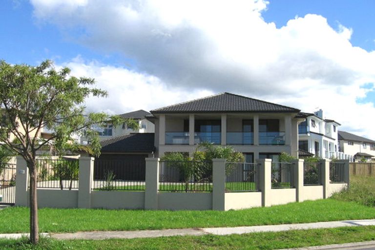 Photo of property in 26 Waikura Drive, Te Atatu Peninsula, Auckland, 0610