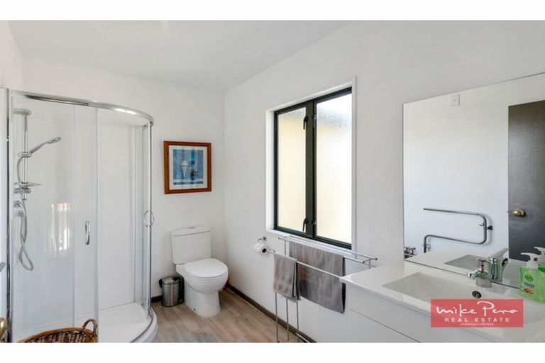 Photo of property in 1/12 Burdale Street, Riccarton, Christchurch, 8011